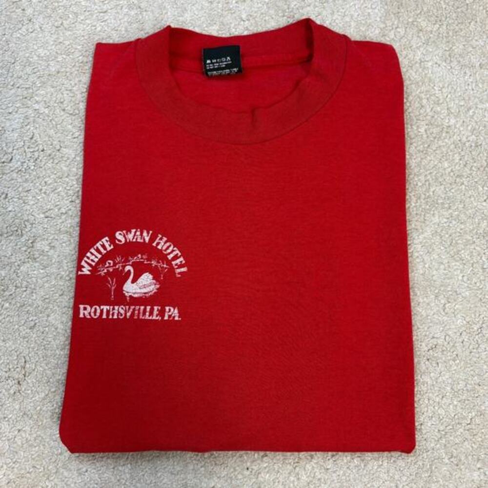Screen Stars Best Vintage White Swan Hotel Rothsville PA Graphic LS Shirt Size L